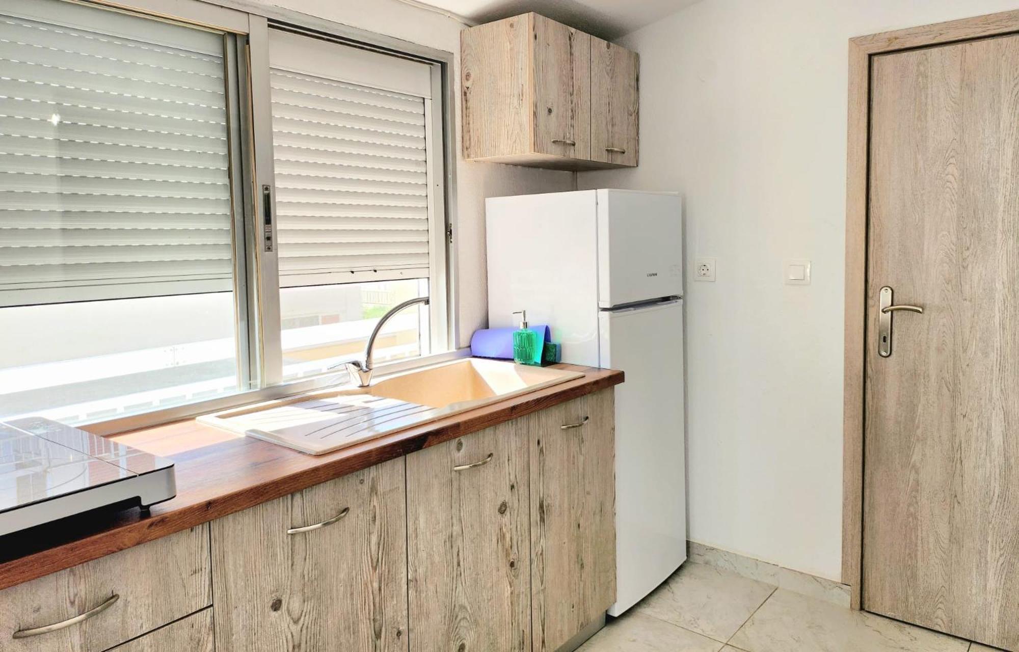 La Familia Apartments Olympiakí Aktí Exteriör bild